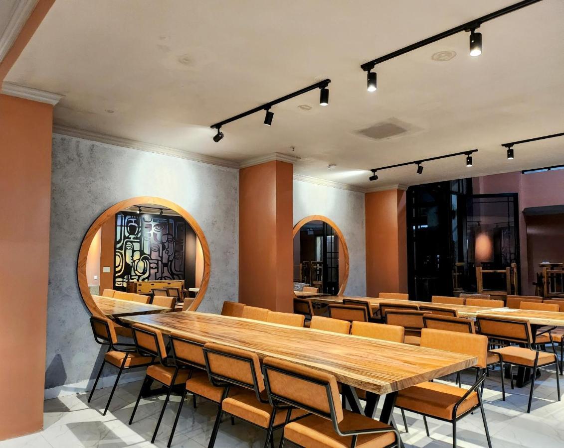 The One Hostel Hanoi Bagian luar foto