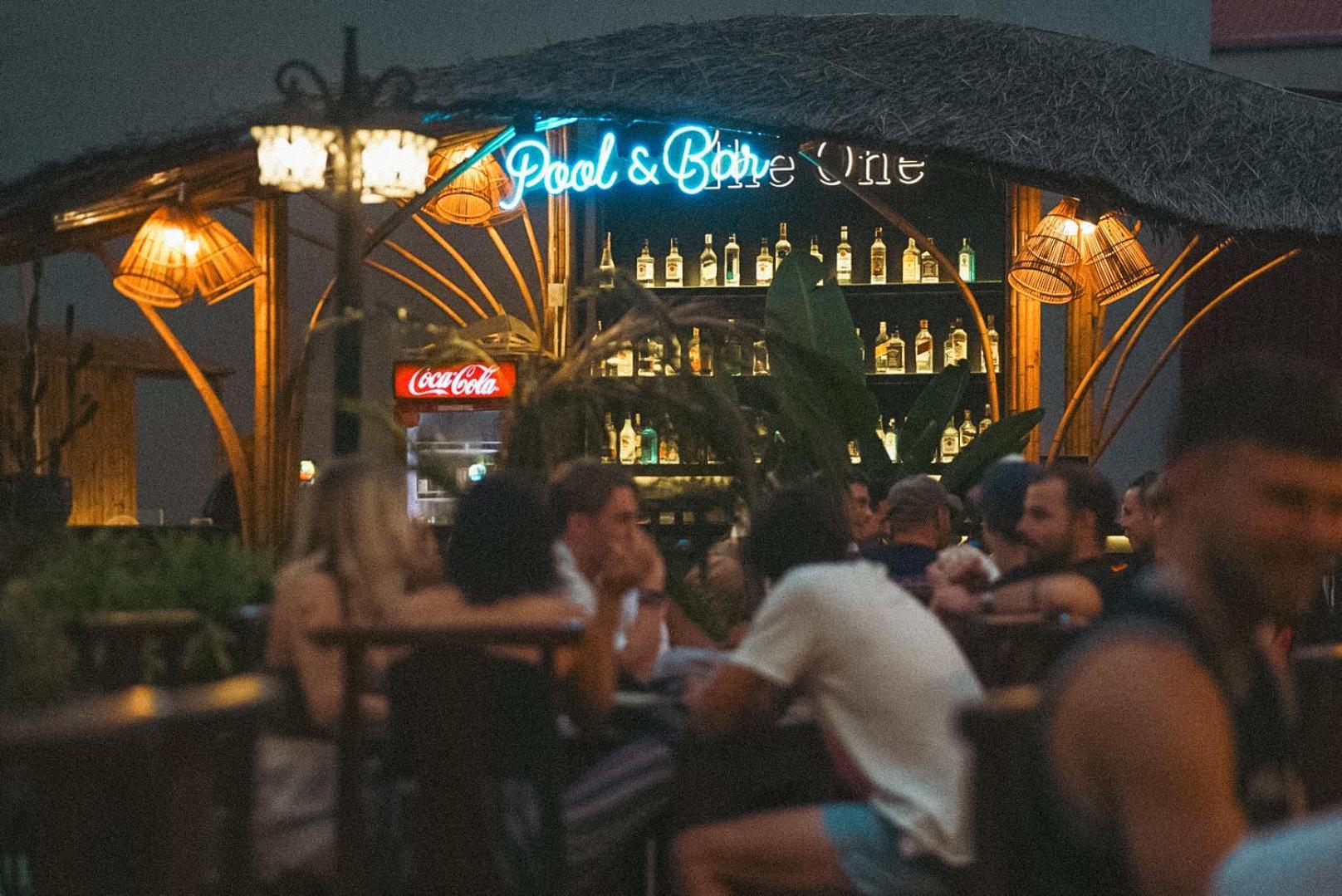 The One Hostel Hanoi Bagian luar foto